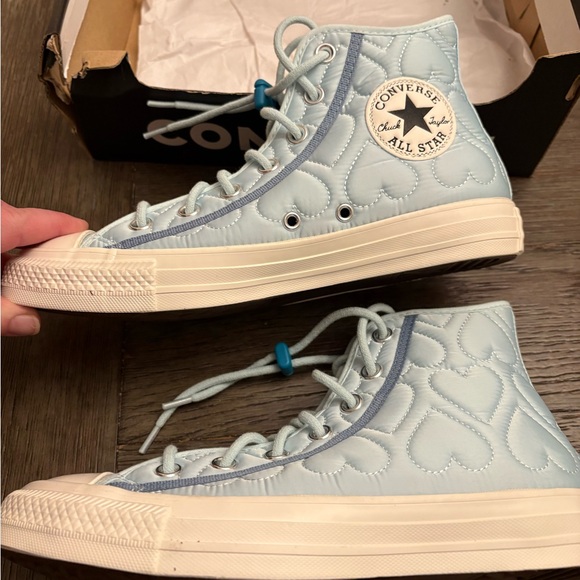 Women’s size 8 baby blue quilted chuck taylor all star sneakers - Picture 6 of 11